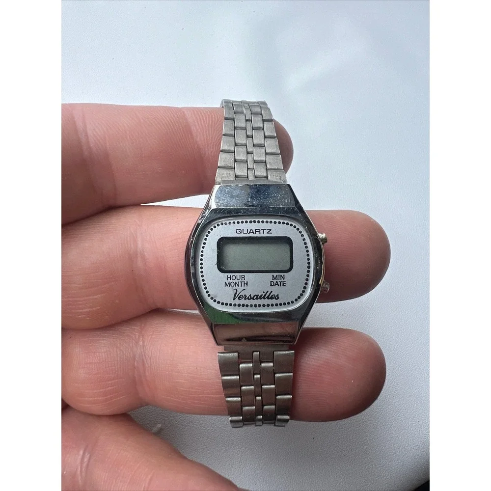 Vtg Versailles Women's Wrist Digital Watch Quartz Silver Tone Needs Battery Hong